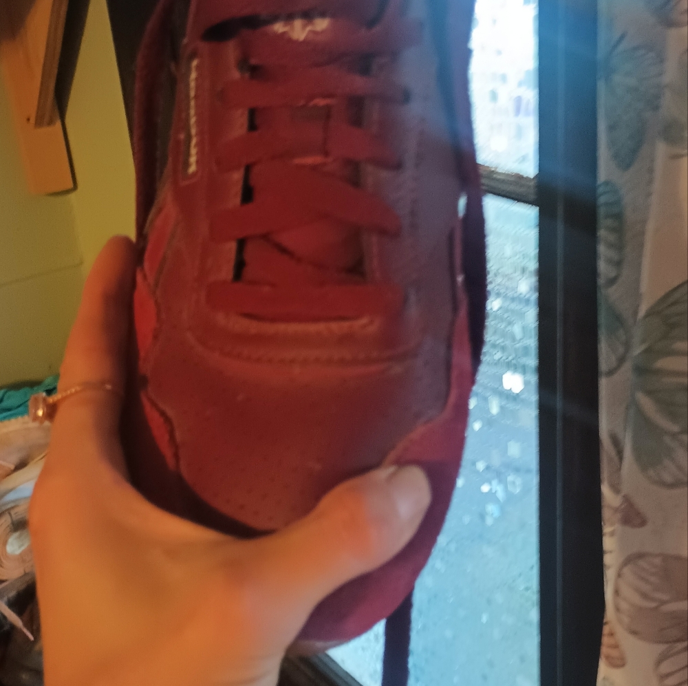 REEBOK SZ 8 WOMENS NWOT